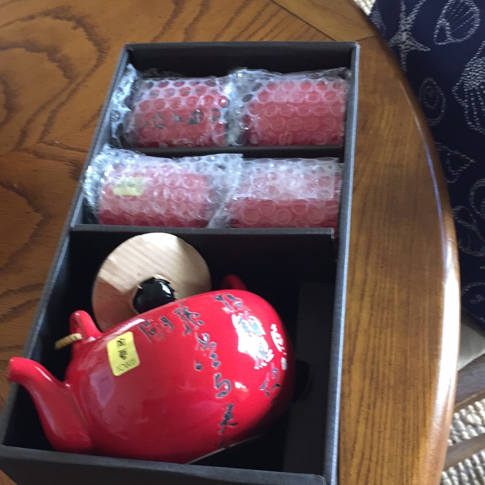 Awesome tea set